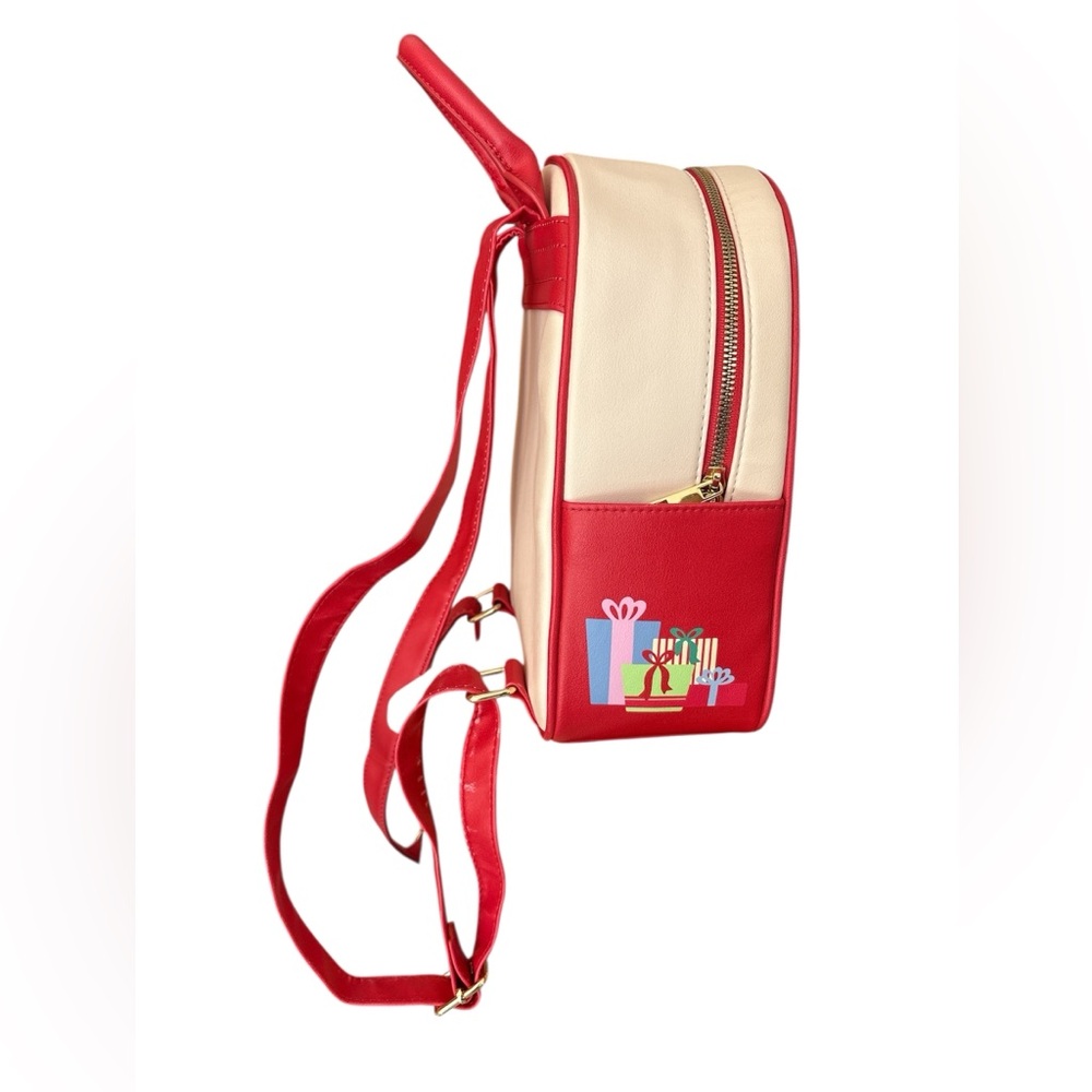 Disney Her Universe Winnie the Pooh Christmas Backpack - Picture 4 of 8